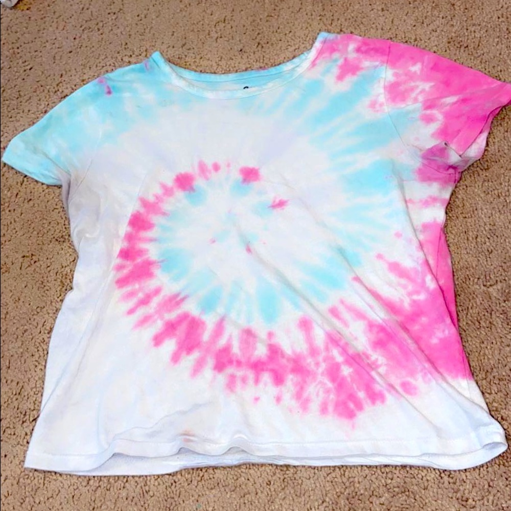 tie-dye pink and blue shirt size small